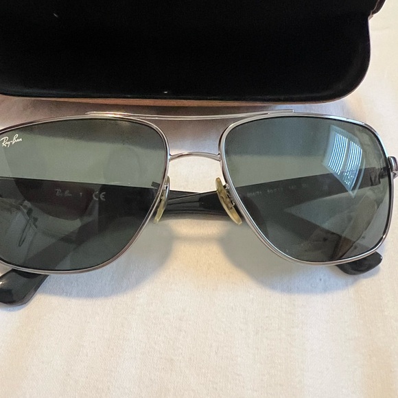 Ray Ban Sunglasses - Picture 5 of 6